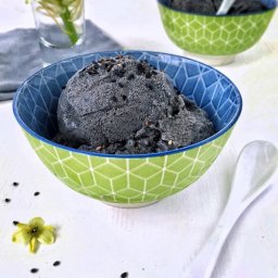 Cómo hacer helado negro