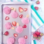 Cómo hacer paletas de yogur y fresas rápidas