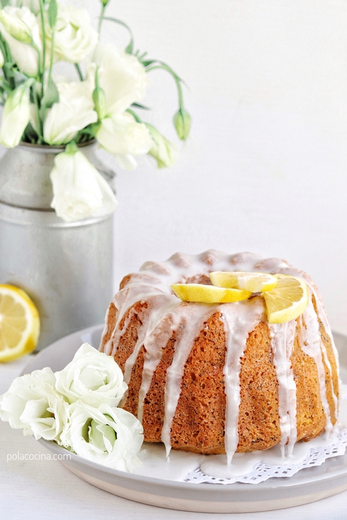 Rosca de limón con semillas de amapola, receta de panqué