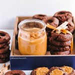 Receta de galletas de chocolate rellenas de mantequilla de maní o cacahuete