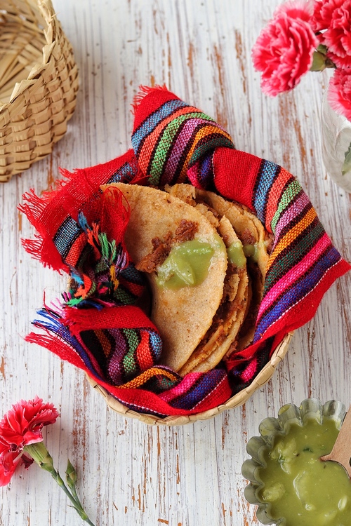 Tacos de canasta de chicharrón receta mexicana fácil